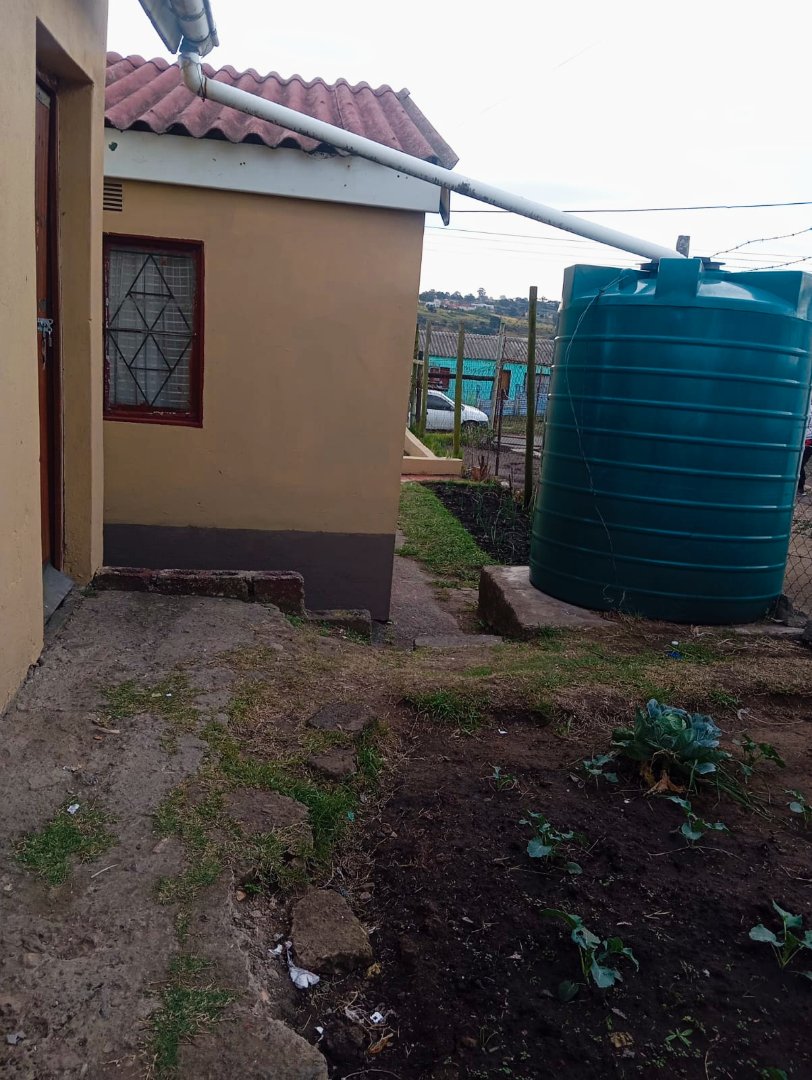 6 Bedroom Property for Sale in Upper Mchubakazi Eastern Cape